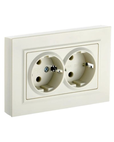Розетка 2-местная с з/к РСш12-3-БрКр бежевый BRITE (BR-R24-16-K10-F). Розетка с заземлением с защитными шторками в сборе. IEK в Самаре